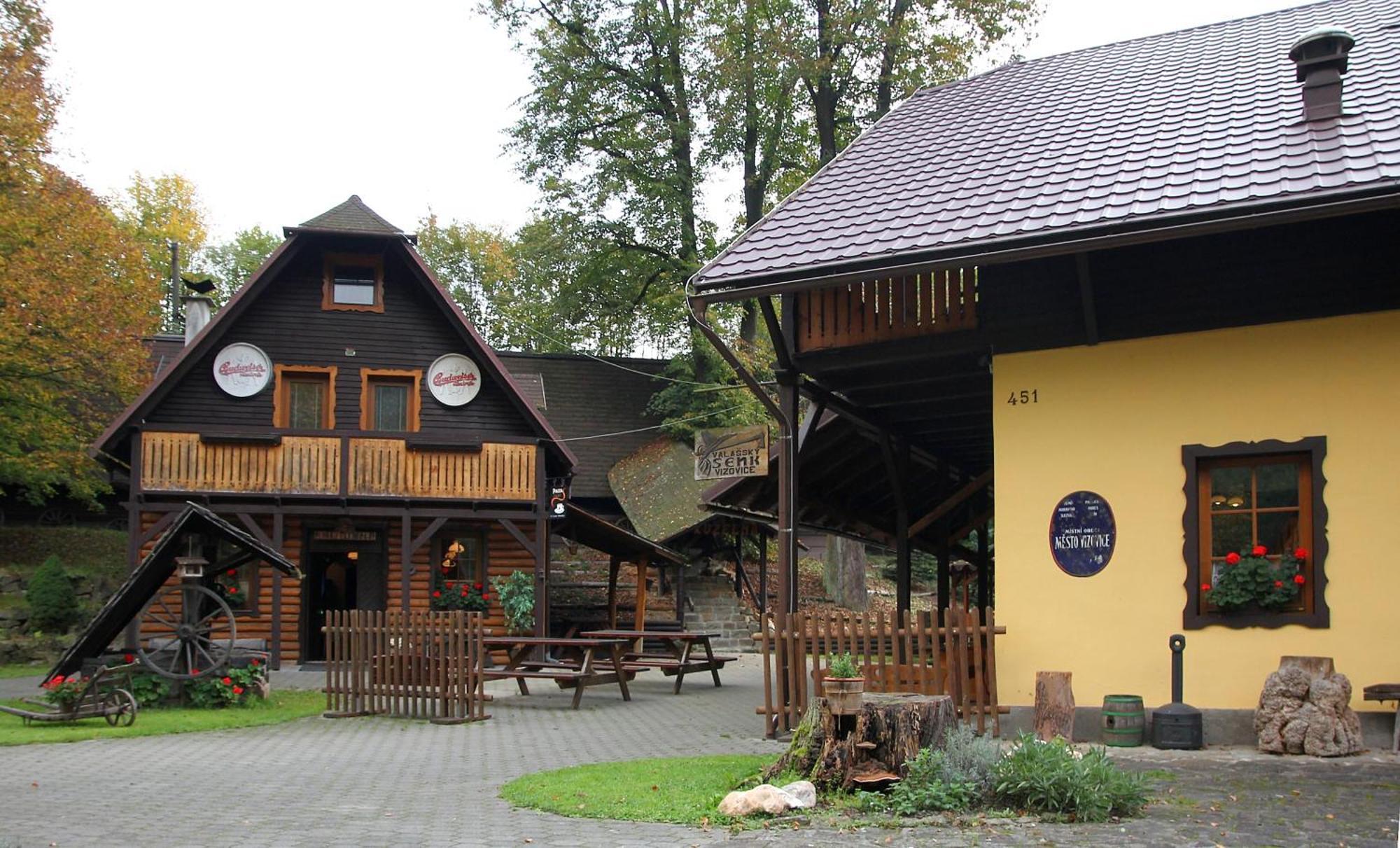 Valassky Senk Hotel Vizovice Kültér fotó