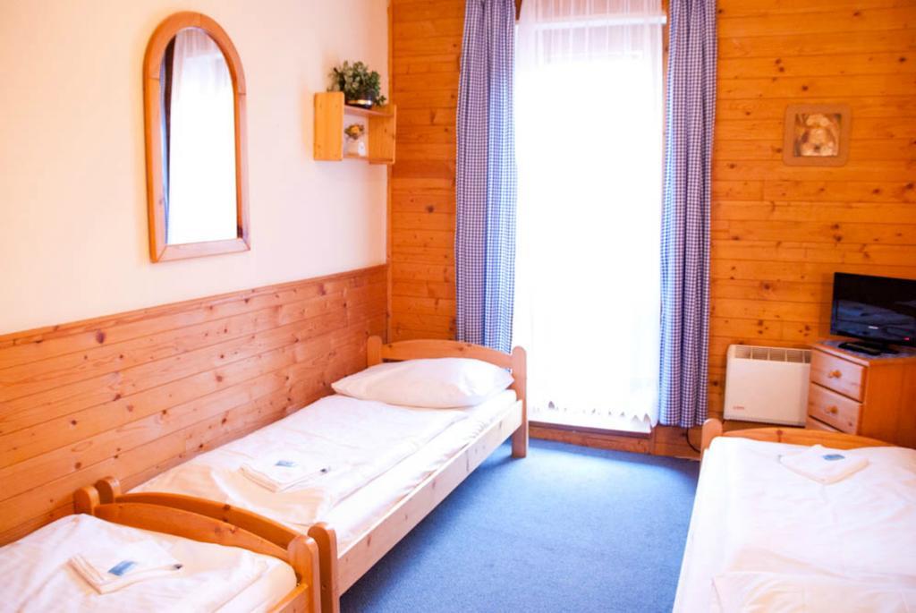 Valassky Senk Hotel Vizovice Kültér fotó